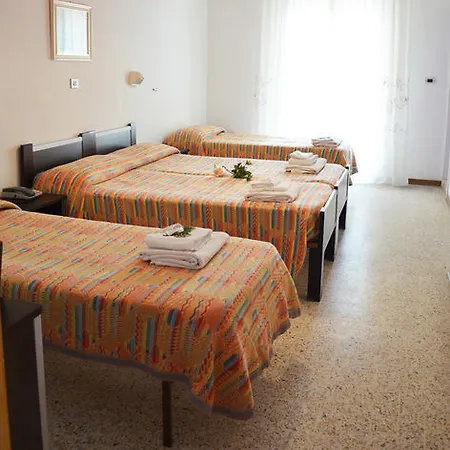 Hotel Riviera 3*